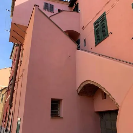 La Scala Rosa Imperia